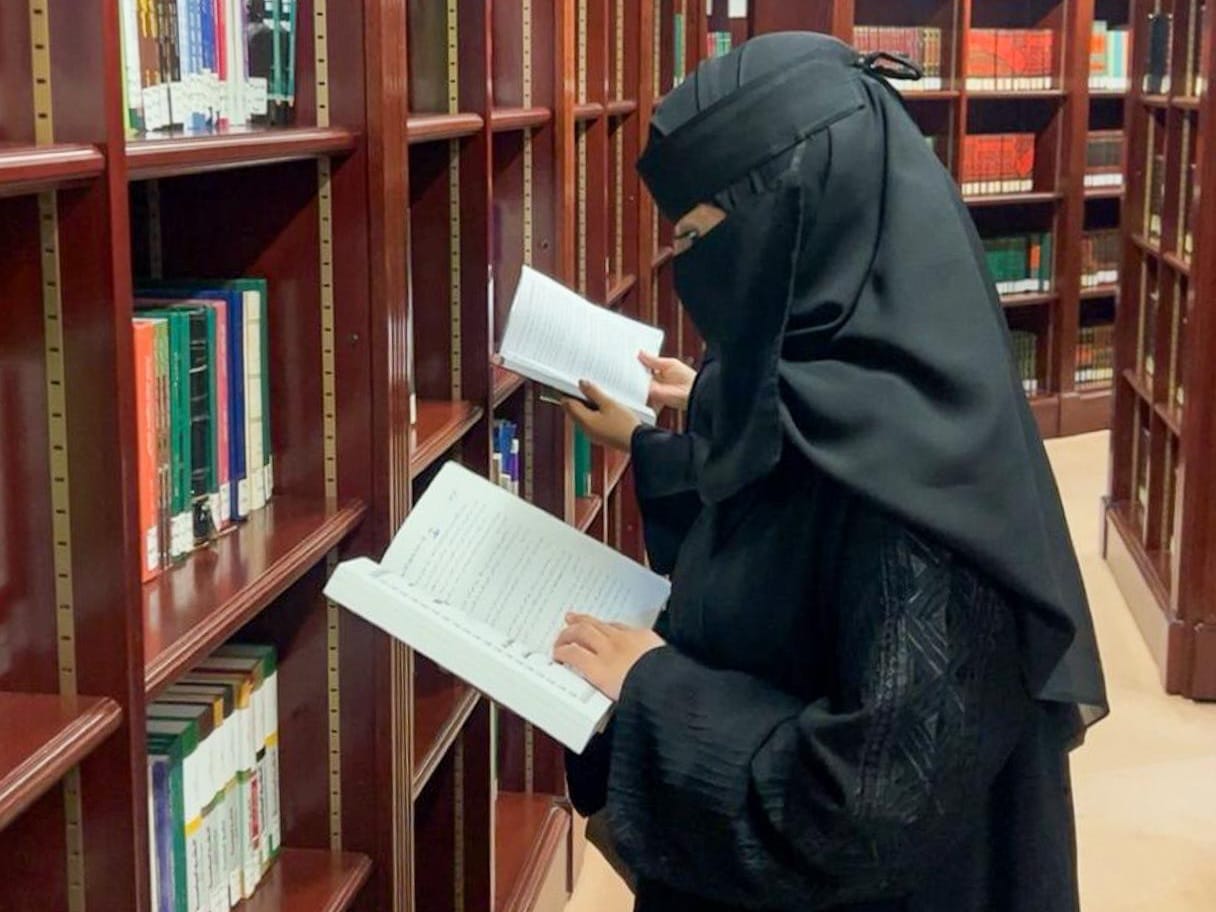 طلبة جامعة حفر الباطن في زيارة لمجلس الشورى